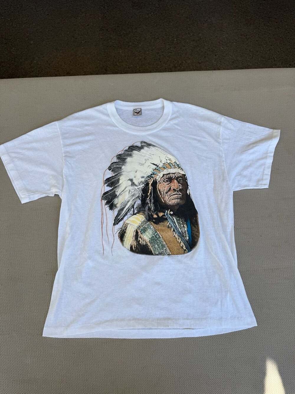 The Hawk Native American Indian Chief T-Shirt Size XL Vintage White